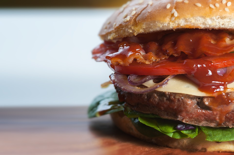 Flash-Loan-Angriff auf BurgerSwap: Angreifer kommen mit 7.2 Millionen USD davon