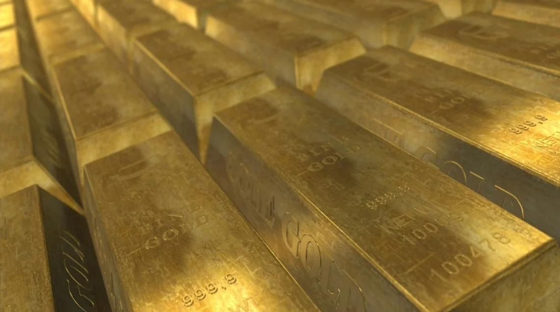 Gold schießt über historische 2.000-Dollar-Marke hinaus & Bitcoin (BTC) steigt mit!