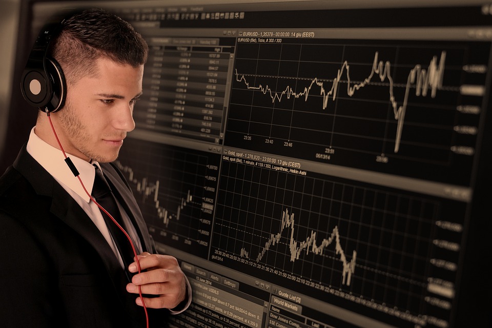 neuer-blackrock-etf-investiert-in-35-blockchain-unternehmen